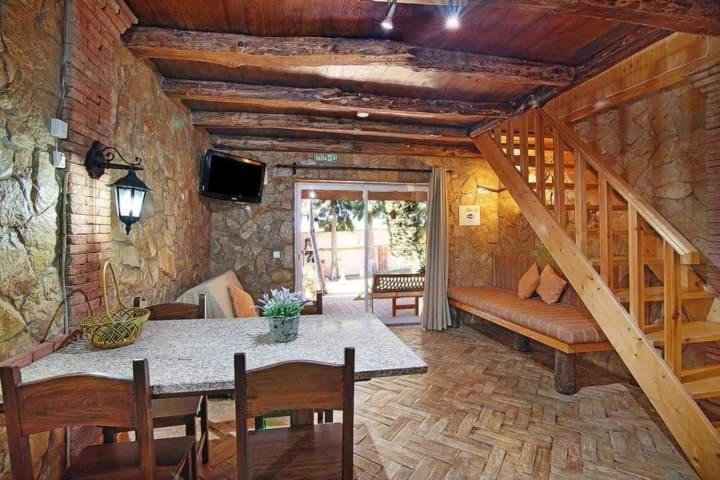 Villa Bora-Bora Пера Экстерьер фото